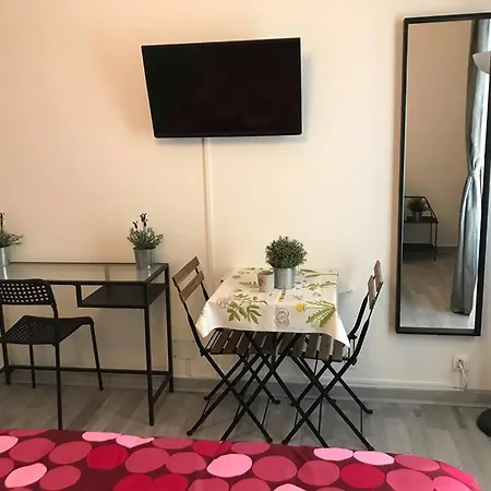 Mandala Nocleg ze śniadaniem